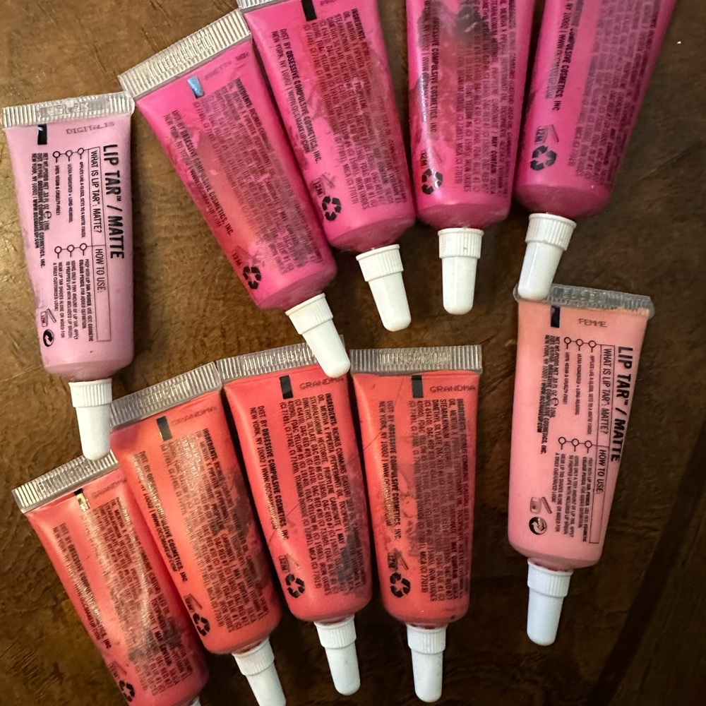 1 obsessive compulsive lip tar